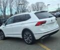 Белый Фольксваген Тигуан, объемом двигателя 2 л и пробегом 46 тыс. км за 8000 $, фото 3 на Automoto.ua