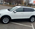 Білий Фольксваген Тігуан, об'ємом двигуна 2 л та пробігом 145 тис. км за 23600 $, фото 2 на Automoto.ua