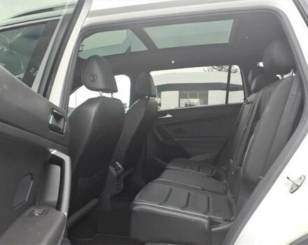 Белый Фольксваген Тигуан, объемом двигателя 2 л и пробегом 46 тыс. км за 8000 $, фото 10 на Automoto.ua