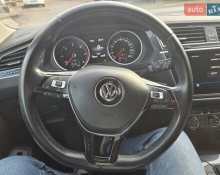 Белый Фольксваген Тигуан, объемом двигателя 2 л и пробегом 102 тыс. км за 25500 $, фото 7 на Automoto.ua