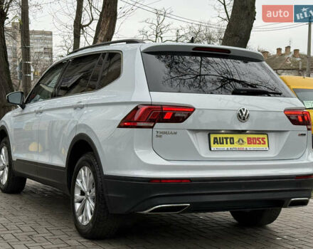 Белый Фольксваген Тигуан, объемом двигателя 1.98 л и пробегом 99 тыс. км за 20999 $, фото 12 на Automoto.ua