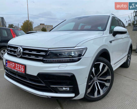 Білий Фольксваген Тігуан, об'ємом двигуна 2 л та пробігом 182 тис. км за 31600 $, фото 19 на Automoto.ua