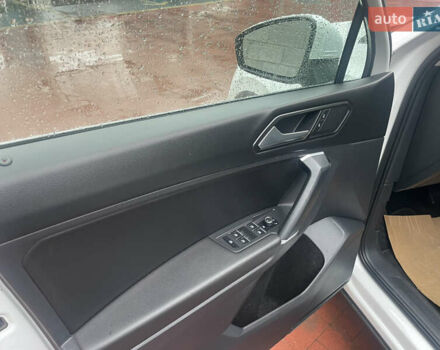 Белый Фольксваген Тигуан, объемом двигателя 1.98 л и пробегом 129 тыс. км за 17950 $, фото 28 на Automoto.ua