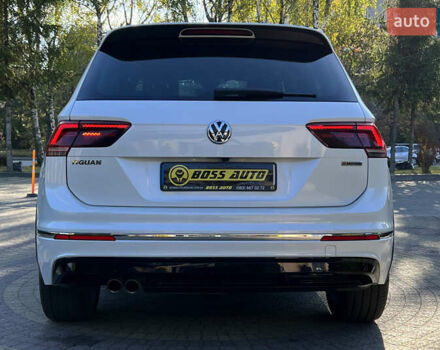 Білий Фольксваген Тігуан, об'ємом двигуна 1.97 л та пробігом 134 тис. км за 31350 $, фото 5 на Automoto.ua
