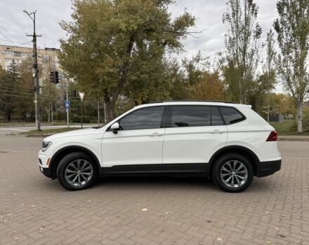 Белый Фольксваген Тигуан, объемом двигателя 2 л и пробегом 117 тыс. км за 17900 $, фото 3 на Automoto.ua