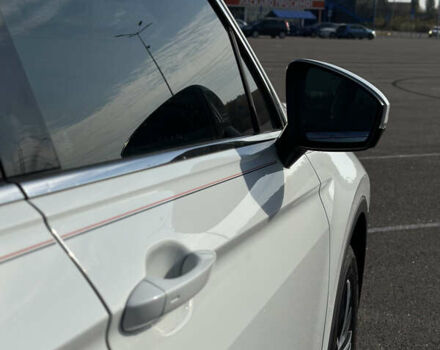 Белый Фольксваген Тигуан, объемом двигателя 2 л и пробегом 192 тыс. км за 17200 $, фото 18 на Automoto.ua