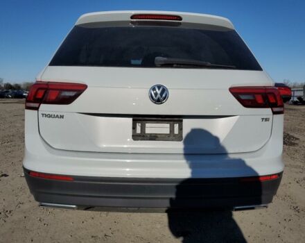 Білий Фольксваген Тігуан, об'ємом двигуна 2 л та пробігом 119 тис. км за 11500 $, фото 4 на Automoto.ua