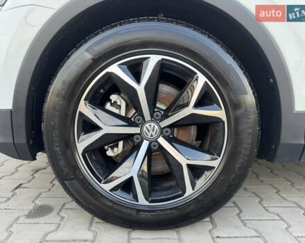 Білий Фольксваген Тігуан, об'ємом двигуна 1.98 л та пробігом 187 тис. км за 18900 $, фото 11 на Automoto.ua