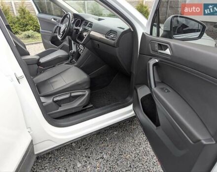 Белый Фольксваген Тигуан, объемом двигателя 2 л и пробегом 160 тыс. км за 18300 $, фото 10 на Automoto.ua