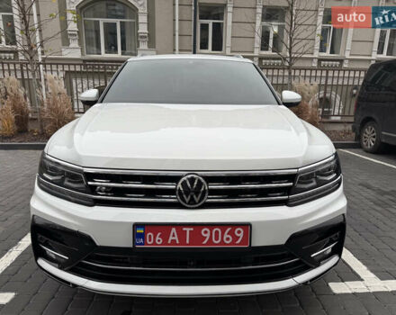 Белый Фольксваген Тигуан, объемом двигателя 1.98 л и пробегом 157 тыс. км за 22500 $, фото 3 на Automoto.ua