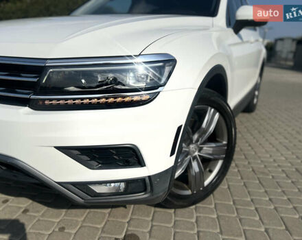 Білий Фольксваген Тігуан, об'ємом двигуна 1.98 л та пробігом 124 тис. км за 26300 $, фото 11 на Automoto.ua