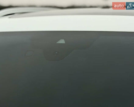 Білий Фольксваген Тігуан, об'ємом двигуна 2 л та пробігом 66 тис. км за 30999 $, фото 7 на Automoto.ua