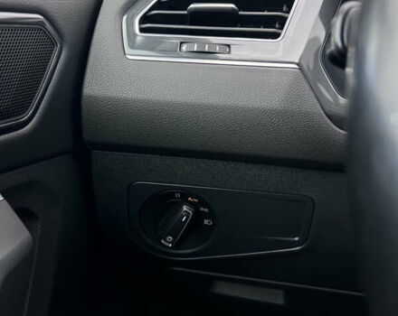 Білий Фольксваген Тігуан, об'ємом двигуна 1.98 л та пробігом 108 тис. км за 21000 $, фото 15 на Automoto.ua