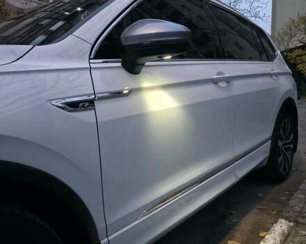 Білий Фольксваген Тігуан, об'ємом двигуна 1.97 л та пробігом 170 тис. км за 35000 $, фото 8 на Automoto.ua