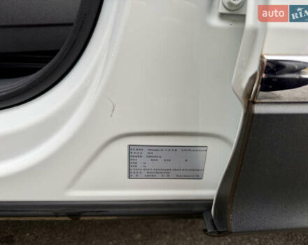 Білий Фольксваген Тігуан, об'ємом двигуна 2 л та пробігом 66 тис. км за 30999 $, фото 22 на Automoto.ua