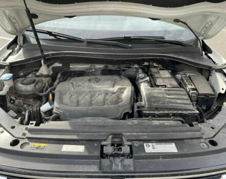 Белый Фольксваген Тигуан, объемом двигателя 2 л и пробегом 101 тыс. км за 15500 $, фото 4 на Automoto.ua