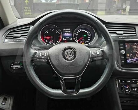 Белый Фольксваген Тигуан, объемом двигателя 2 л и пробегом 57 тыс. км за 16200 $, фото 5 на Automoto.ua