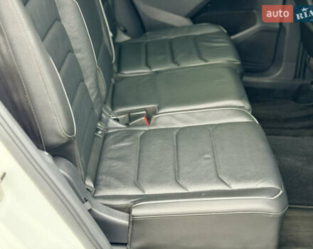 Білий Фольксваген Тігуан, об'ємом двигуна 2 л та пробігом 66 тис. км за 30999 $, фото 83 на Automoto.ua