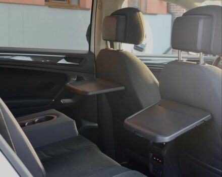 Белый Фольксваген Тигуан, объемом двигателя 2 л и пробегом 243 тыс. км за 24000 $, фото 5 на Automoto.ua