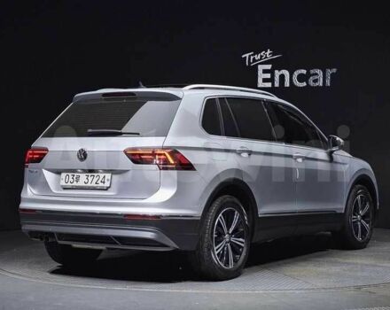 Белый Фольксваген Тигуан, объемом двигателя 2 л и пробегом 57 тыс. км за 16200 $, фото 3 на Automoto.ua