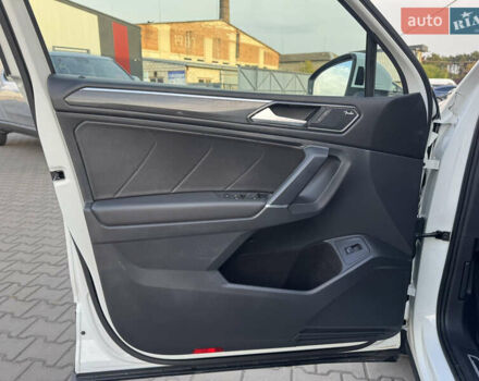 Білий Фольксваген Тігуан, об'ємом двигуна 1.98 л та пробігом 187 тис. км за 18900 $, фото 19 на Automoto.ua