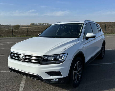 Белый Фольксваген Тигуан, объемом двигателя 2 л и пробегом 192 тыс. км за 17200 $, фото 8 на Automoto.ua