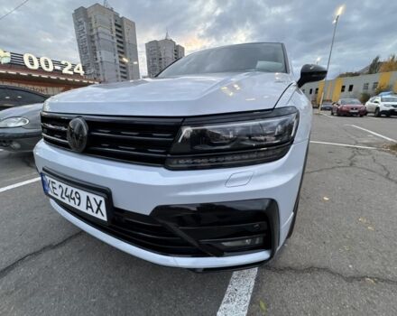 Белый Фольксваген Тигуан, объемом двигателя 2 л и пробегом 121 тыс. км за 22600 $, фото 1 на Automoto.ua