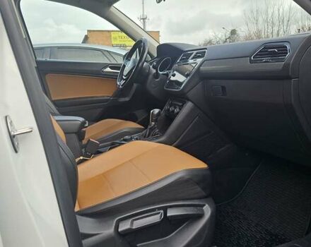 Белый Фольксваген Тигуан, объемом двигателя 2 л и пробегом 139 тыс. км за 17900 $, фото 11 на Automoto.ua