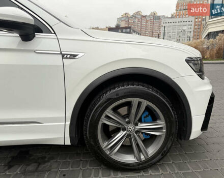 Белый Фольксваген Тигуан, объемом двигателя 1.98 л и пробегом 157 тыс. км за 22500 $, фото 12 на Automoto.ua