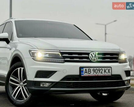 Білий Фольксваген Тігуан, об'ємом двигуна 2 л та пробігом 66 тис. км за 30999 $, фото 12 на Automoto.ua