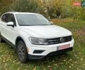 Белый Фольксваген Тигуан, объемом двигателя 2 л и пробегом 123 тыс. км за 17500 $, фото 2 на Automoto.ua