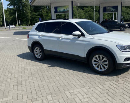 Білий Фольксваген Тігуан, об'ємом двигуна 1.98 л та пробігом 118 тис. км за 17000 $, фото 12 на Automoto.ua