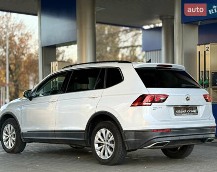 Белый Фольксваген Тигуан, объемом двигателя 2 л и пробегом 117 тыс. км за 17999 $, фото 4 на Automoto.ua