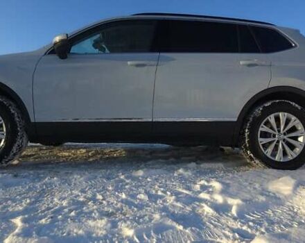 Білий Фольксваген Тігуан, об'ємом двигуна 2 л та пробігом 95 тис. км за 22300 $, фото 4 на Automoto.ua