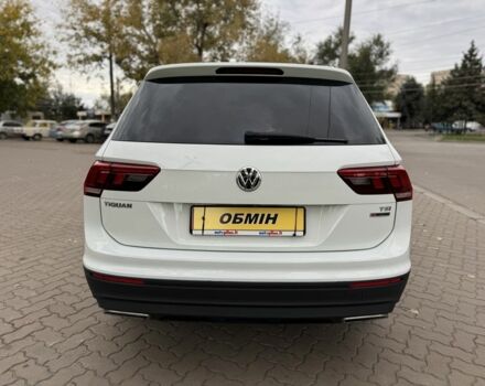 Белый Фольксваген Тигуан, объемом двигателя 2 л и пробегом 117 тыс. км за 17900 $, фото 5 на Automoto.ua
