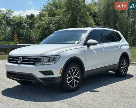 Белый Фольксваген Тигуан, объемом двигателя 1.98 л и пробегом 120 тыс. км за 19999 $, фото 1 на Automoto.ua