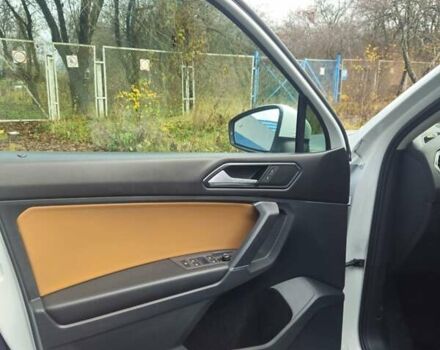 Белый Фольксваген Тигуан, объемом двигателя 2 л и пробегом 139 тыс. км за 17900 $, фото 8 на Automoto.ua