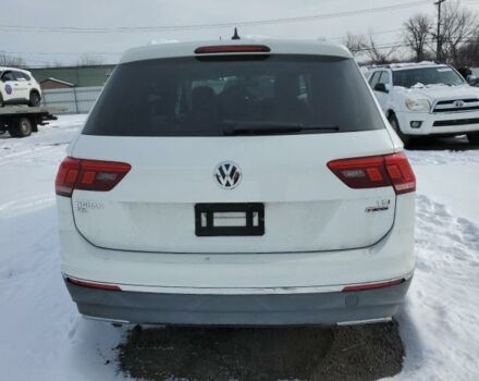 Білий Фольксваген Тігуан, об'ємом двигуна 2 л та пробігом 137 тис. км за 12200 $, фото 4 на Automoto.ua