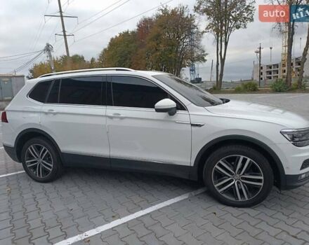 Білий Фольксваген Тігуан, об'ємом двигуна 1.98 л та пробігом 63 тис. км за 29000 $, фото 7 на Automoto.ua