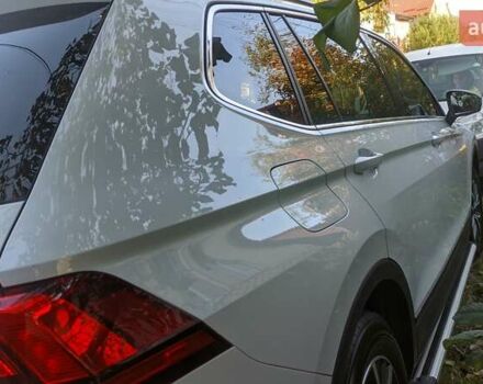 Белый Фольксваген Тигуан, объемом двигателя 2 л и пробегом 106 тыс. км за 22700 $, фото 9 на Automoto.ua