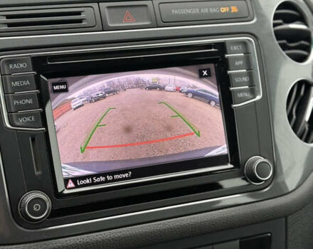 Белый Фольксваген Тигуан, объемом двигателя 2 л и пробегом 110 тыс. км за 14998 $, фото 17 на Automoto.ua