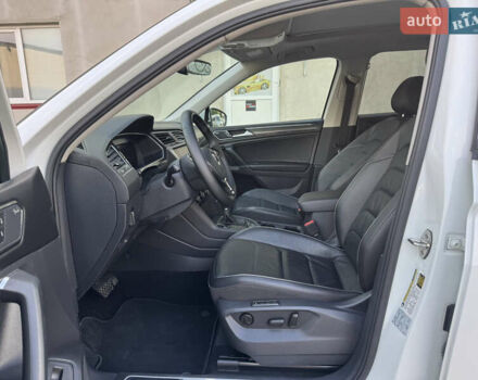 Білий Фольксваген Тігуан, об'ємом двигуна 1.98 л та пробігом 187 тис. км за 18900 $, фото 21 на Automoto.ua