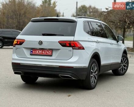 Білий Фольксваген Тігуан, об'ємом двигуна 2 л та пробігом 72 тис. км за 19300 $, фото 5 на Automoto.ua