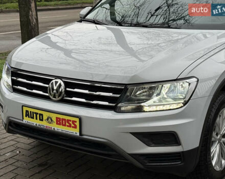 Белый Фольксваген Тигуан, объемом двигателя 1.98 л и пробегом 99 тыс. км за 20999 $, фото 11 на Automoto.ua