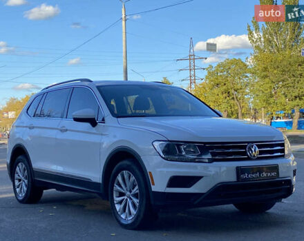 Білий Фольксваген Тігуан, об'ємом двигуна 1.98 л та пробігом 153 тис. км за 16999 $, фото 2 на Automoto.ua