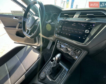 Білий Фольксваген Тігуан, об'ємом двигуна 1.98 л та пробігом 143 тис. км за 21700 $, фото 31 на Automoto.ua