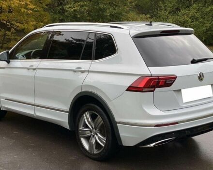Білий Фольксваген Тігуан, об'ємом двигуна 2 л та пробігом 96 тис. км за 10000 $, фото 5 на Automoto.ua