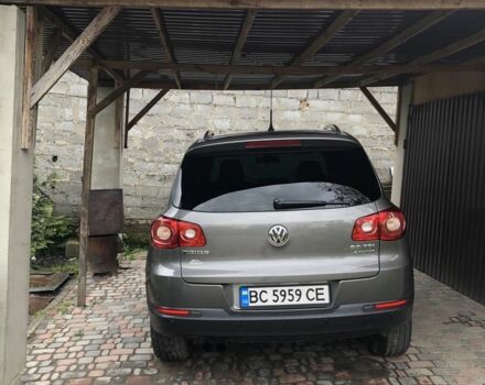 Белый Фольксваген Тигуан, объемом двигателя 2 л и пробегом 220 тыс. км за 11500 $, фото 2 на Automoto.ua