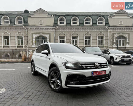 Белый Фольксваген Тигуан, объемом двигателя 1.98 л и пробегом 157 тыс. км за 22500 $, фото 1 на Automoto.ua
