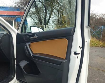 Белый Фольксваген Тигуан, объемом двигателя 2 л и пробегом 139 тыс. км за 17900 $, фото 7 на Automoto.ua